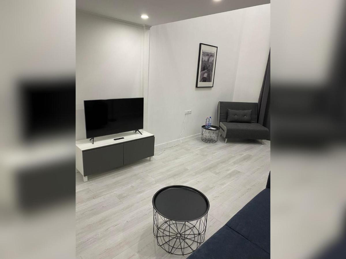 Jobelhome Calvin Apartment Budapest Bagian luar foto